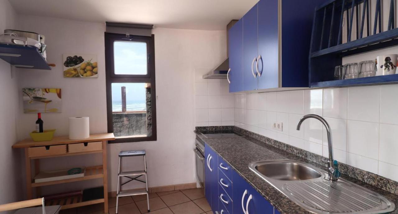 Best Beach House In Lanzarote Фамара Екстериор снимка